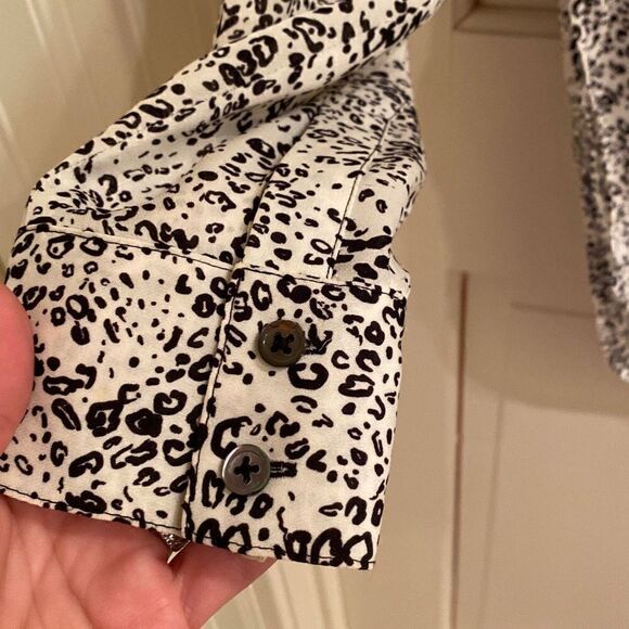 Haute Hippie Ditsy Leopard Black & White Silk Print Cowl Neck Top Blouse SZ S - Picture 4 of 10